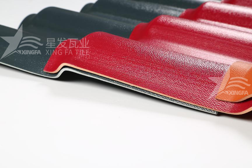 合成樹脂瓦的四層材質(zhì)揭秘：讓你徹底了解屋頂?shù)谋Ｗo(hù)體系！