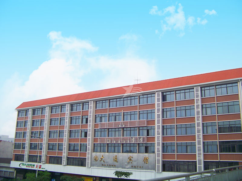 合成樹脂瓦：輕材質(zhì)高性能，助力屋面建材市場持續(xù)發(fā)展