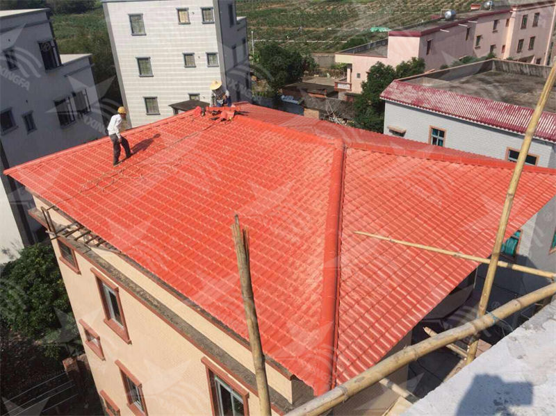 探秘農(nóng)村自建房建房利器！樹(shù)脂瓦多少錢(qián)一平，合成樹(shù)脂瓦價(jià)格揭秘！